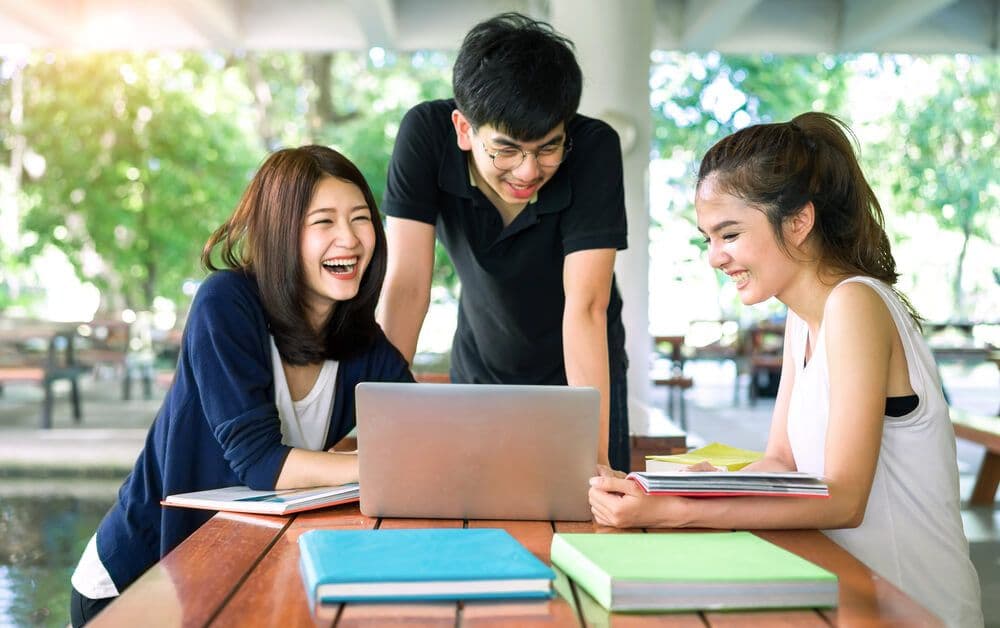 KLINIK KECANTIKAN YANG COCOK UNTUK MAHASISWA DI JAKARTA
